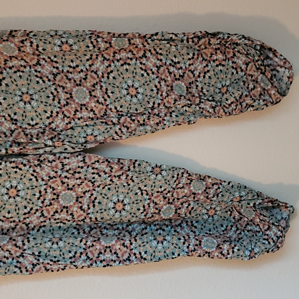 American Rag Capris - Picture 12 of 15
